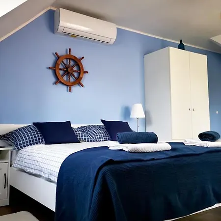 Lilla Vendeghaz Lägenhet *