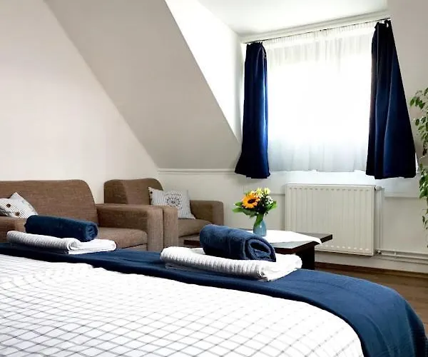 Lilla Vendeghaz Balatonudvari